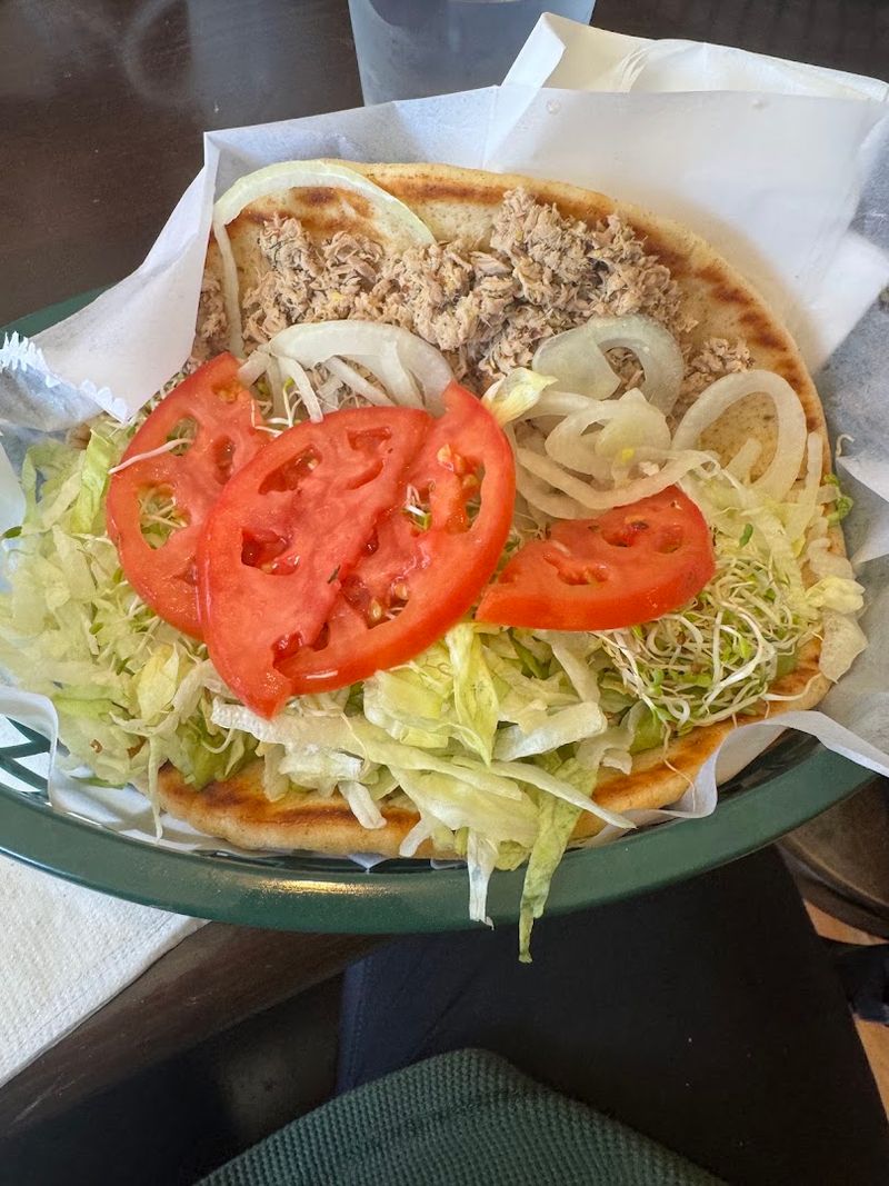 The Pita Pocket That Surprised Everyone Who Ordered It The Pita Pocket That Surprised Everyone Who Ordered It
