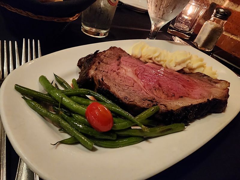 The Prime Rib That People Drive an Hour to Eat The Prime Rib That People Drive an Hour to Eat