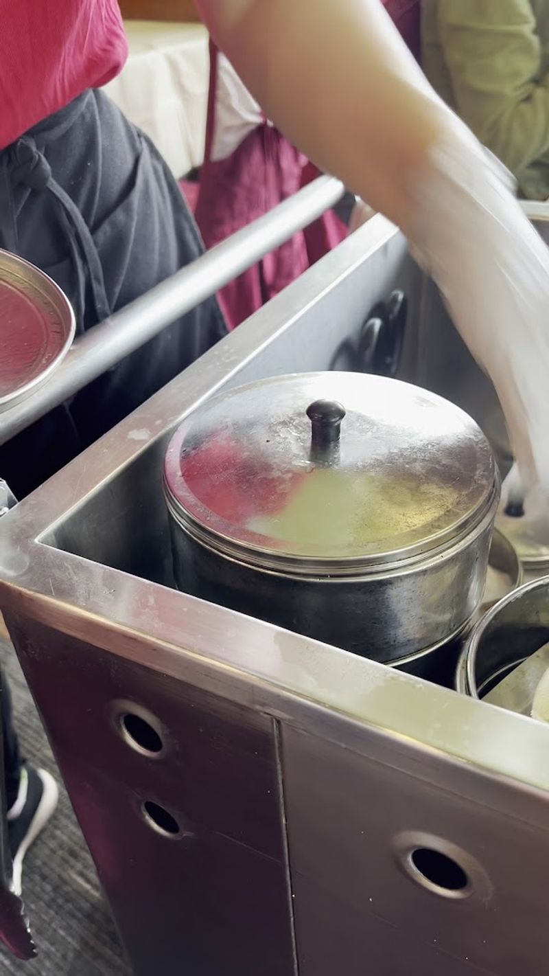 The Rolling Cart Experience That Sets This Place Apart The Rolling Cart Experience That Sets This Place Apart