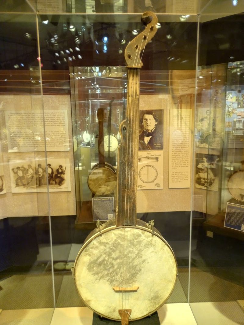 The Roots of the Banjo and Its African Origins The Roots of the Banjo and Its African Origins