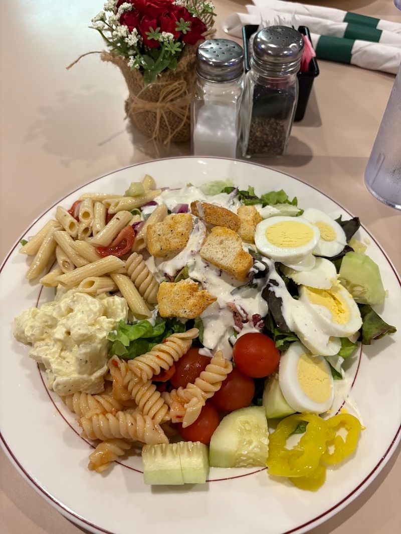 The Salad Bar That Steals the Show The Salad Bar That Steals the Show
