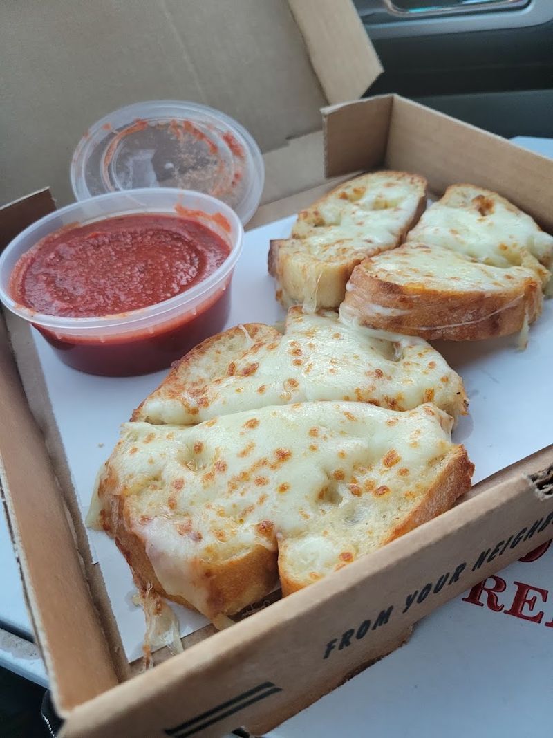 The Sauce That Sets This Pizza Apart The Sauce That Sets This Pizza Apart