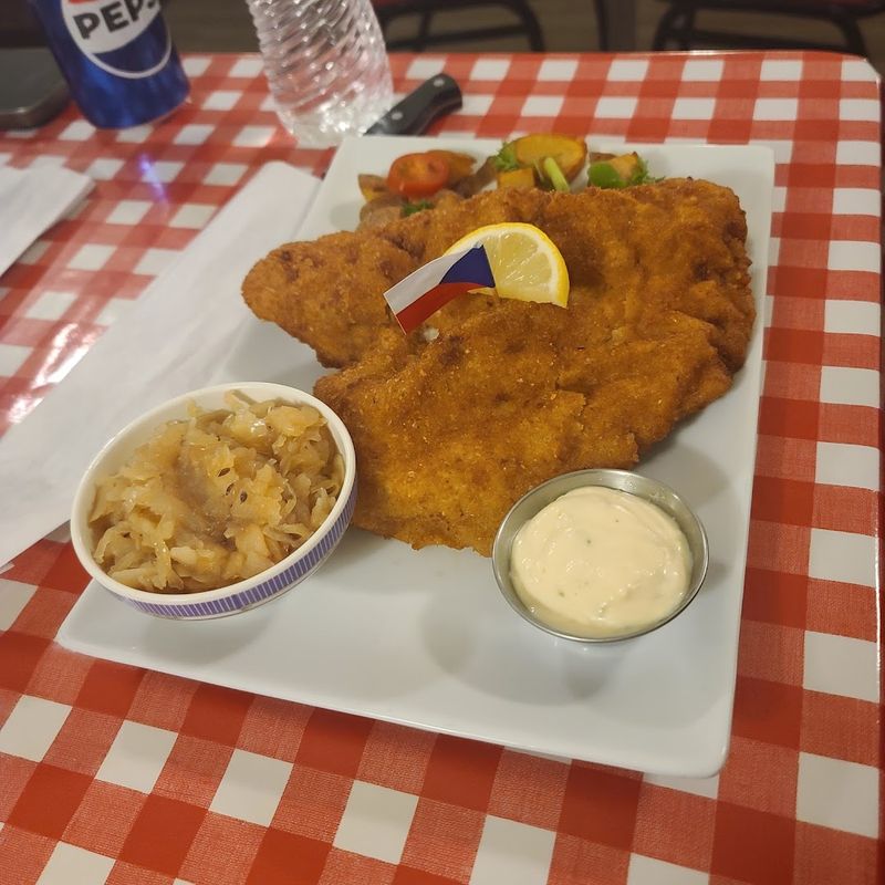 The Schnitzel That Earns Return Visits The Schnitzel That Earns Return Visits