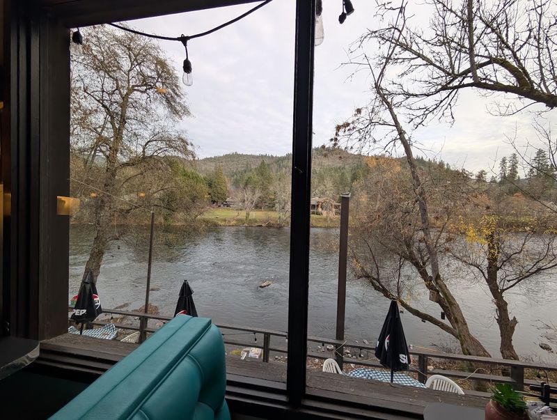 The Setting Right on the Rogue River The Setting Right on the Rogue River