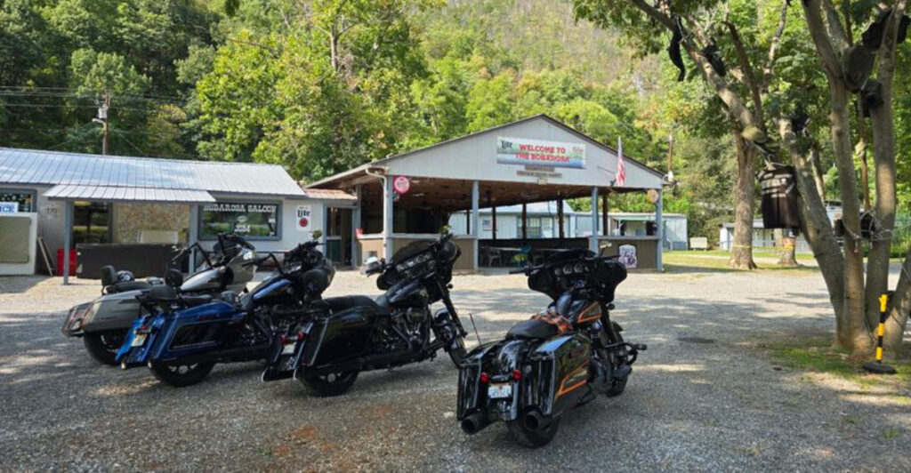 The Tennessee Saloon Where Bikes, River Views, And Live Music Meet