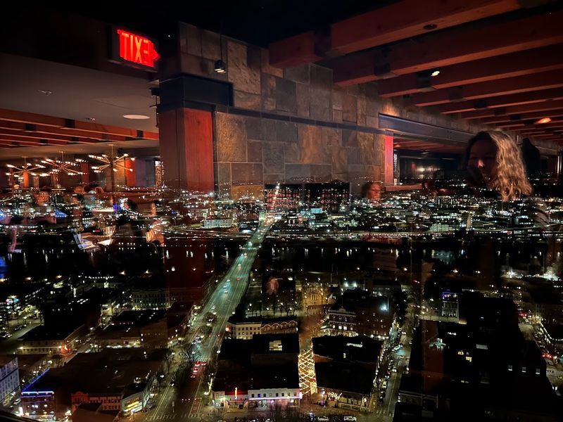 The Views That Steal the Show Before the Food Arrives The Views That Steal the Show Before the Food Arrives