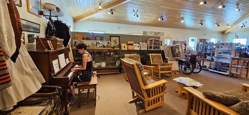 The Visitor Center and Gift Shop: More Than It Looks The Visitor Center and Gift Shop: More Than It Looks