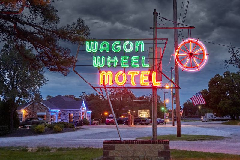 The Wagon Wheel Motel, Cuba, Missouri The Wagon Wheel Motel, Cuba, Missouri
