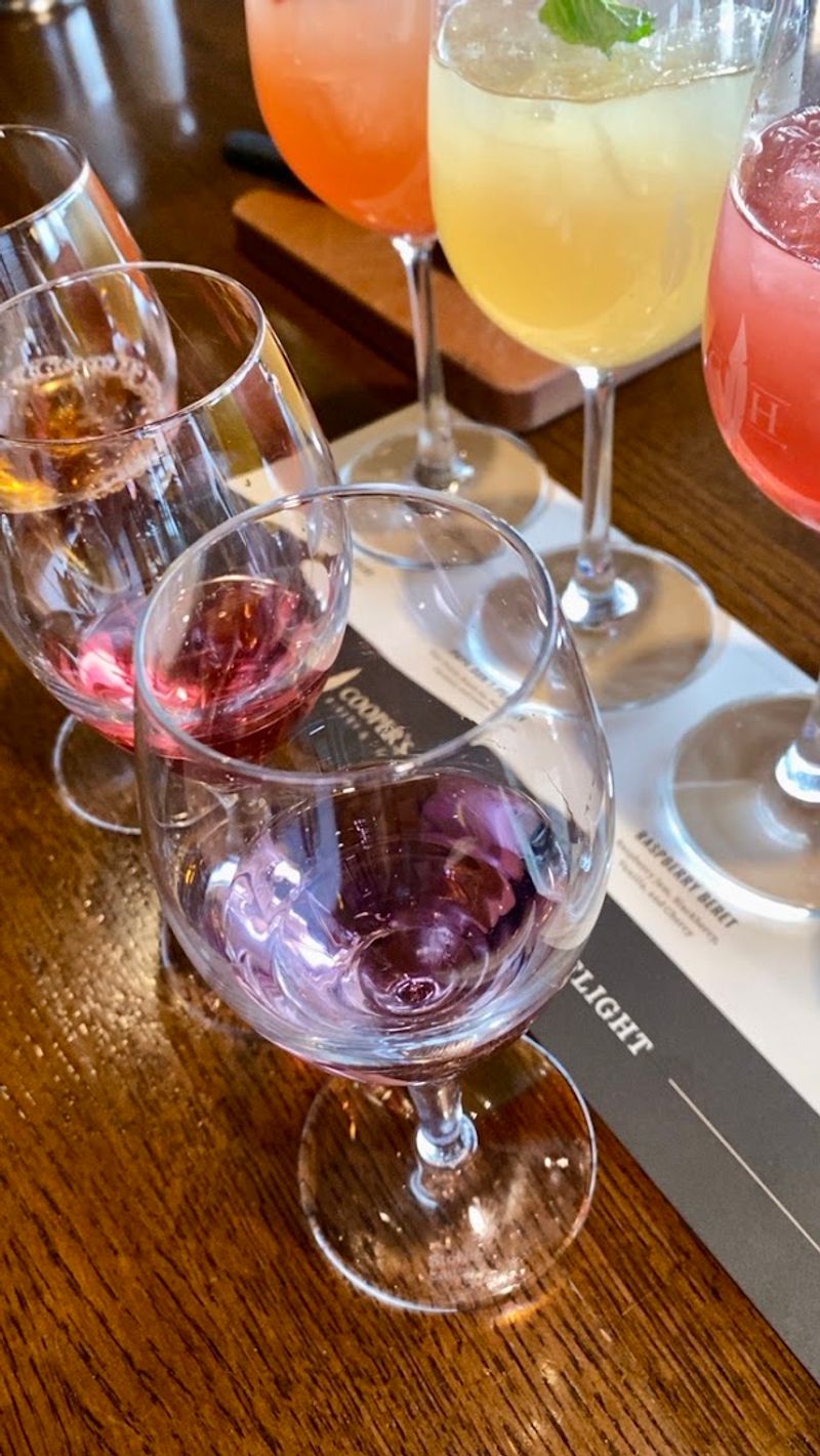 The Wine Tasting Experience That Hooks First-Timers The Wine Tasting Experience That Hooks First-Timers