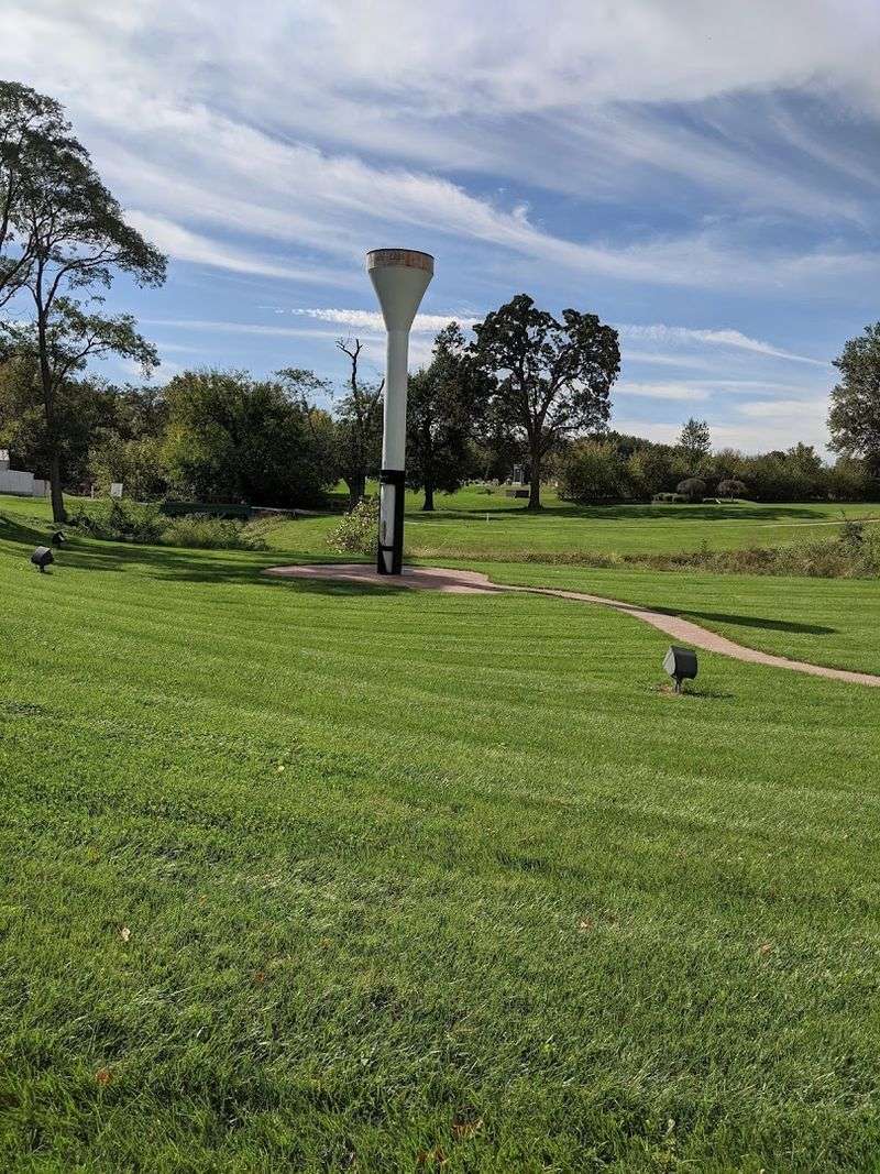 The World's Largest Golf Tee The World's Largest Golf Tee