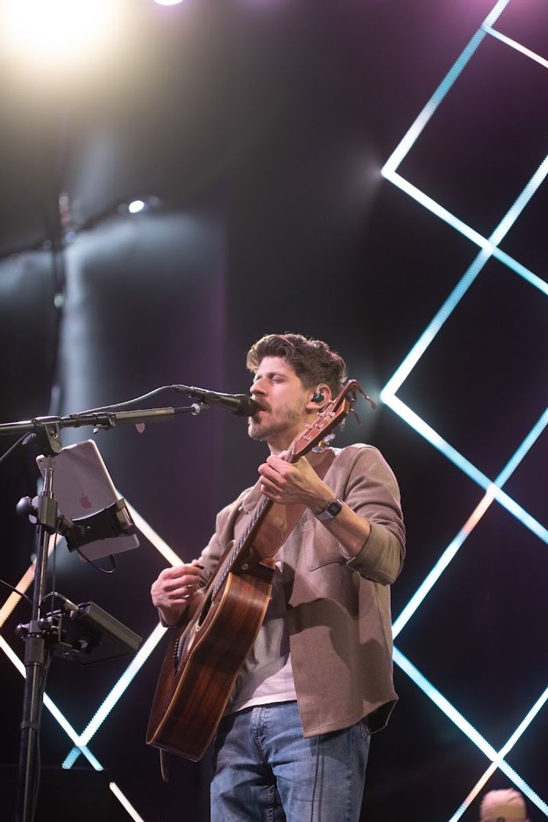 The Worship Team That Sounds Like a Full Production The Worship Team That Sounds Like a Full Production