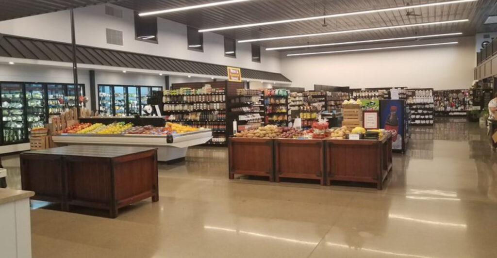 This Amish Country Grocery Store in Illinois Is Serving Homemade Sandwiches That Keep People Coming Back