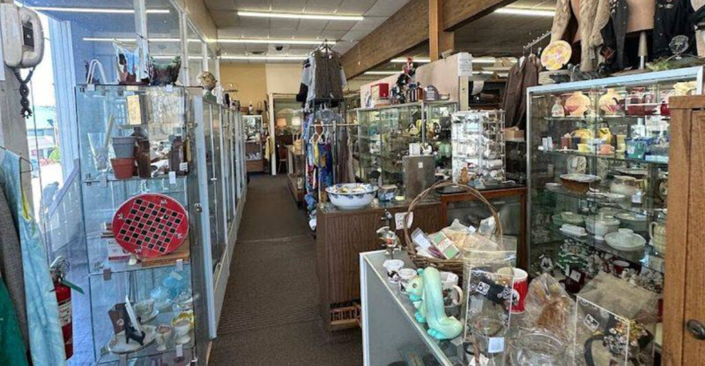 This Five-Level Washington Antique Mall Is Packed With 200 Dealers