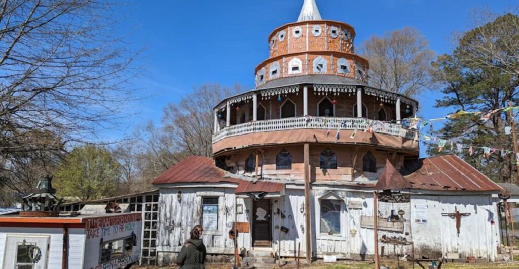 This Georgia Garden Is Filled With Folk Art, Music History, And Wonder