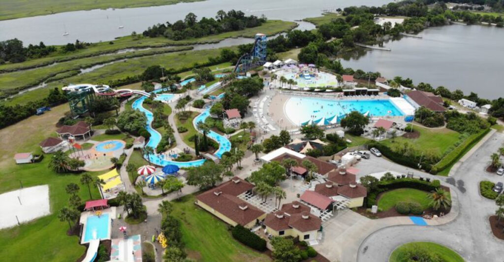 This Georgia Water Park Has A Half-Mile Lazy River Beside The Jekyll River