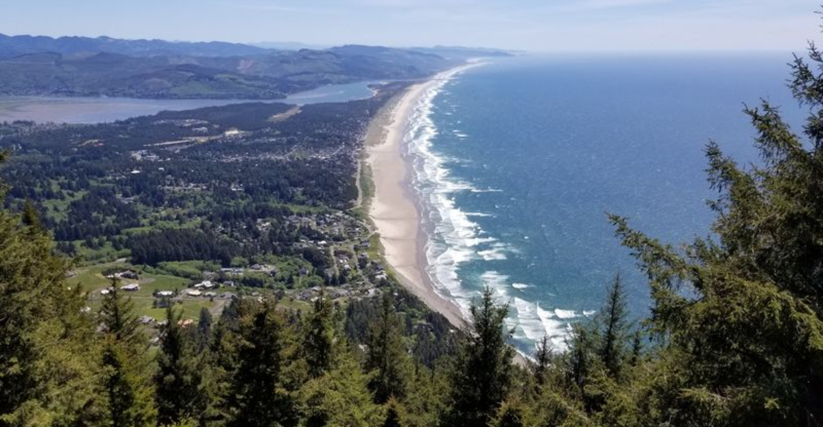 This Hidden Oregon Beach Offers the Peace and Beauty Crowds Haven’t Found