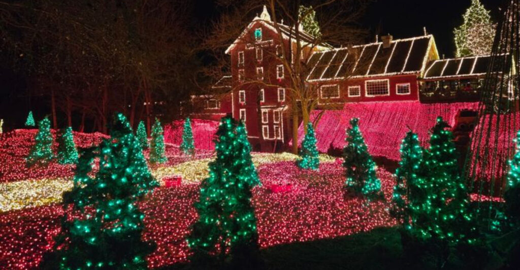 This Historic Ohio Mill Puts On One of America’s Biggest Christmas Light Displays