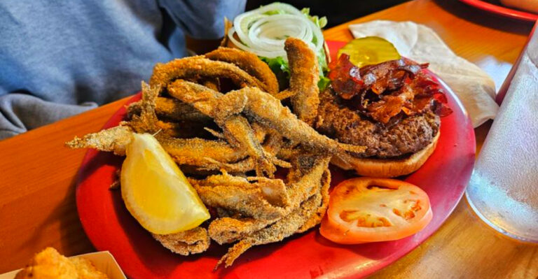 This Laid-Back Glen Arbor Tavern Is a Go-To After a Day at Sleeping Bear Dunes