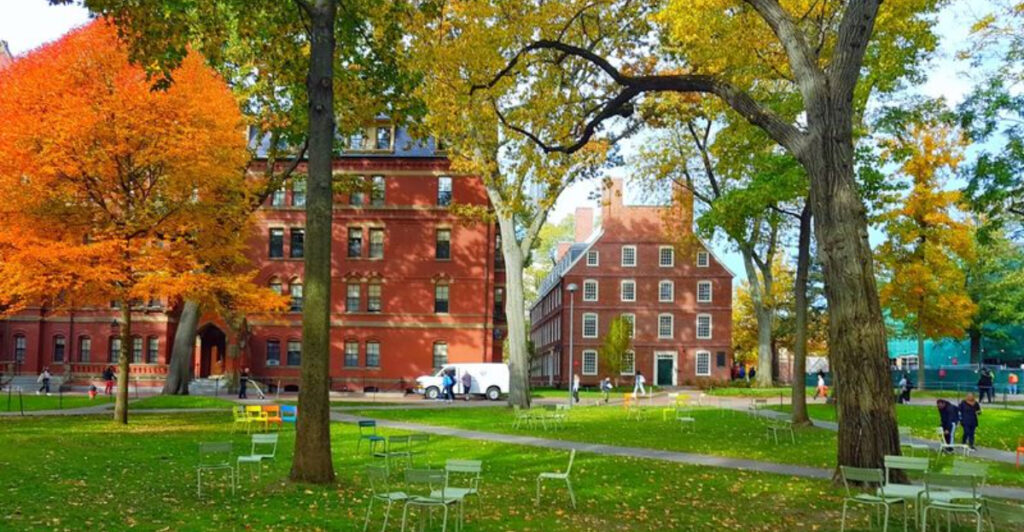 This Massachusetts Escape Blends Harvard History With Wildlife And Waterfront Walks