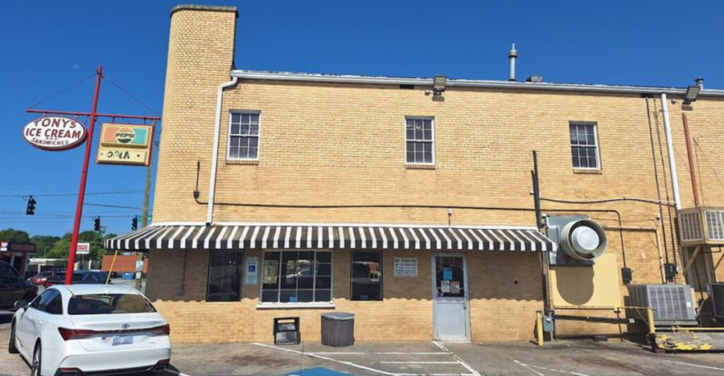This North Carolina Ice Cream Shop Hasn’t Changed Its Chocolate Recipe in 109 Years