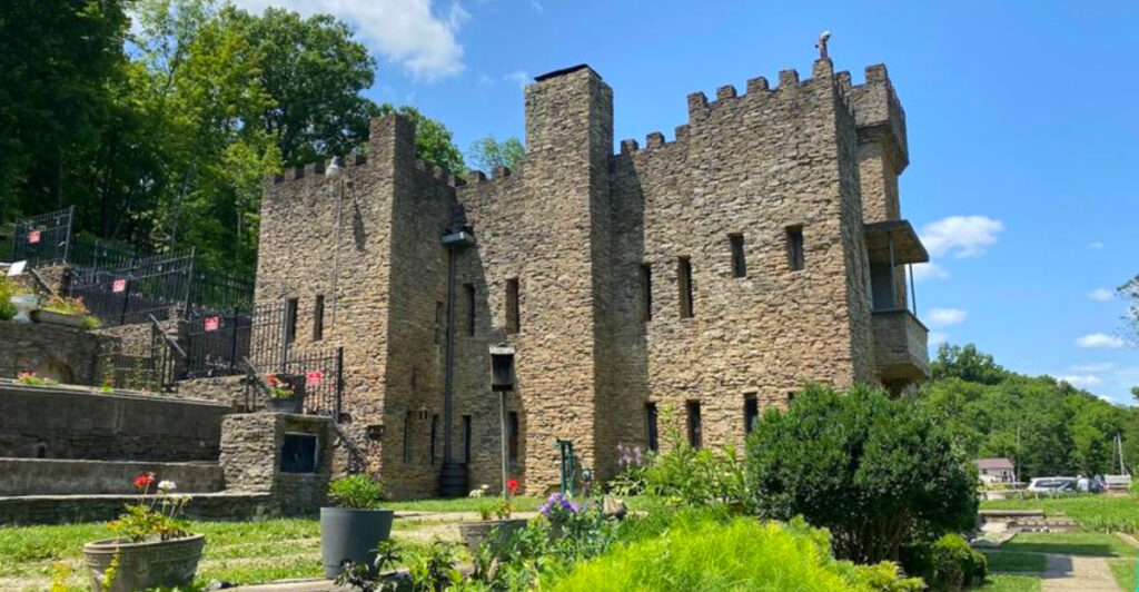 This Ohio Castle Looks Like It Belongs In Medieval Europe