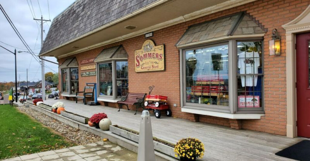 This Ohio Village Sits In The Heart Of Amish Country