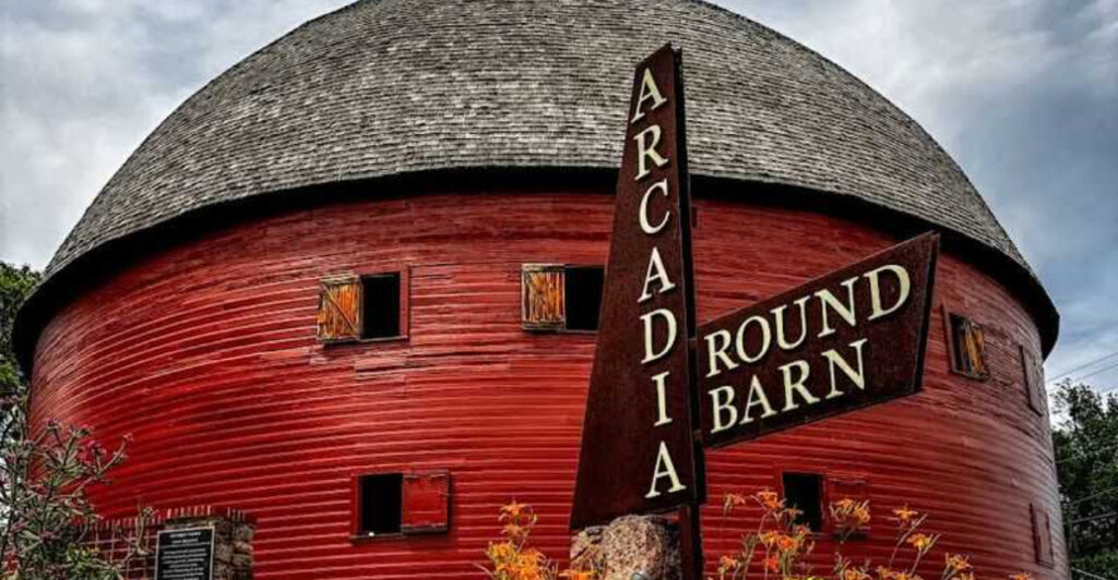 This Oklahoma Route 66 Barn Built in 1898 Is the State’s Only Wooden Round Barn