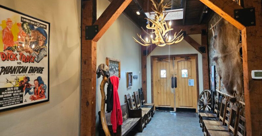 This Oklahoma Steakhouse in Pawnee Once Checked Customers Through a See-Through Mirror Before Letting Them Inside