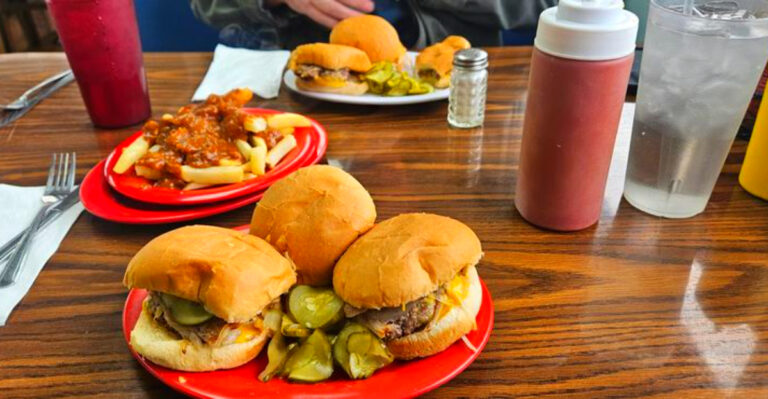 This Old-School Coffee Shop in St. Clair Shores Still Does Things Right
