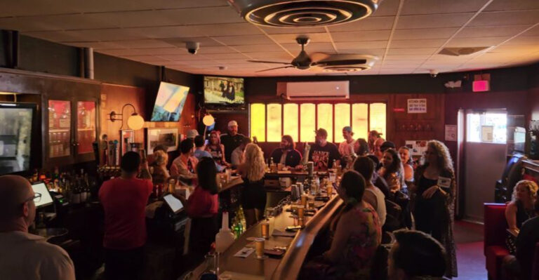 This Old-School New Jersey Hangout Has Served Late-Night Comfort Food for Generations