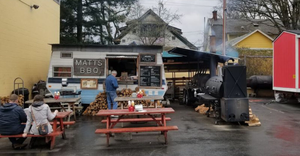 This Oregon Barbecue Spot in Portland Smokes Its Meat Over Oak Each Morning and Regularly Sells Out Before Closing
