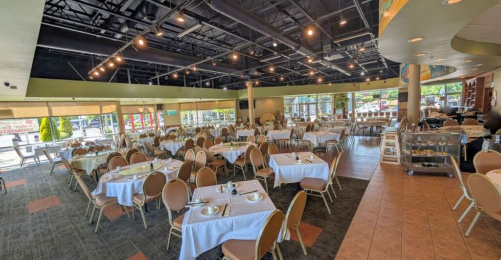 This Oregon Dim Sum Restaurant Fills Its Dining Room With Rolling Carts and Steaming Baskets