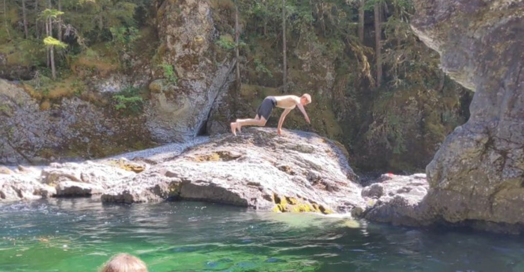This Oregon River Swimming Hole Has Three Emerald Pools and Draws More Than 15,000 Visitors a Year