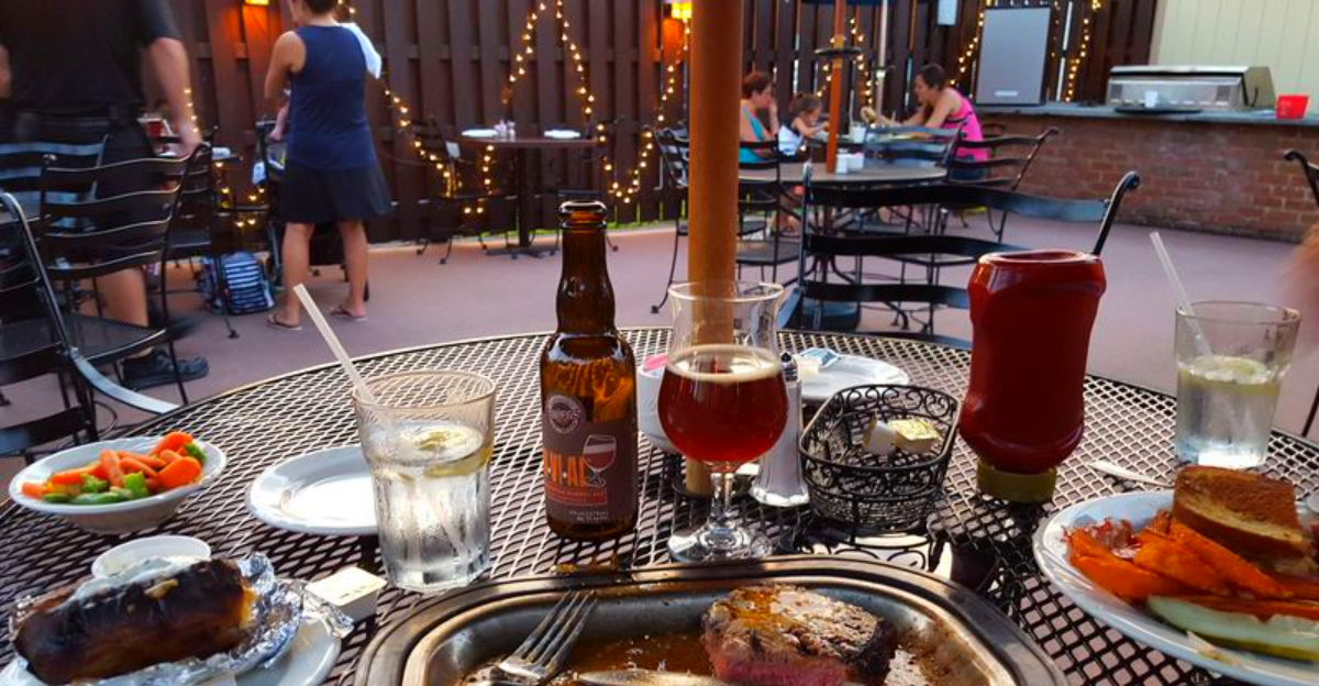 This Pennsylvania Cafe Has a Historic Stagecoach Past and Comfort Food Everyone Loves