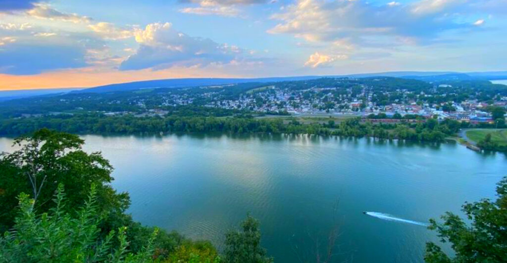 This Pennsylvania Overlook Reveals the Striking Meeting Point of Two Susquehanna River Branches
