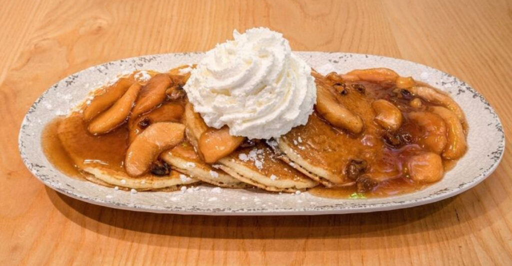 This Tennessee Restaurant Serves 23 Scratch-Made Pancake Varieties Daily