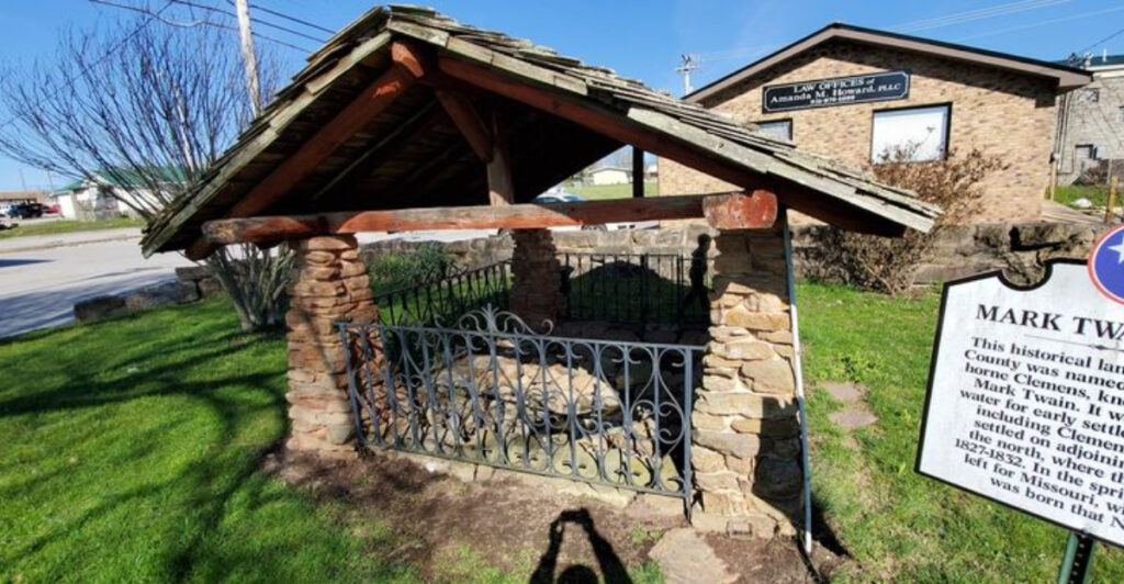 This Tiny Tennessee Park Holds A Spring Tied To Mark Twain’s Family