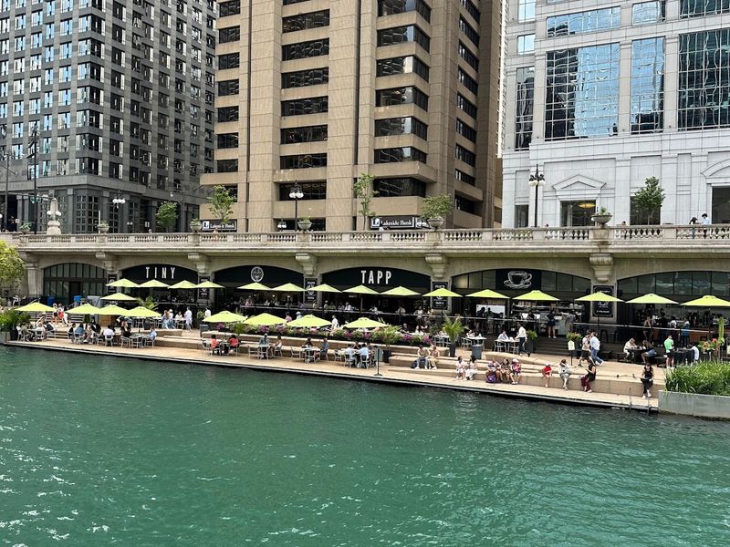 Tiny Tapp & Café — Chicago