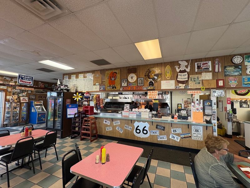 Tips for Planning Your Visit to Cozy Dog Drive In Tips for Planning Your Visit to Cozy Dog Drive In