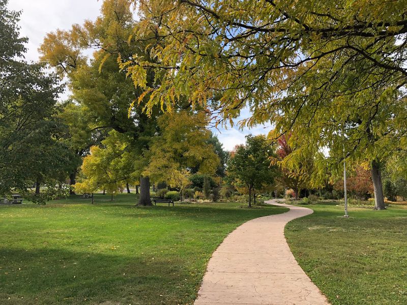 Trails, Biking, and Connecting to the Bigger Outdoor Picture Trails, Biking, and Connecting to the Bigger Outdoor Picture