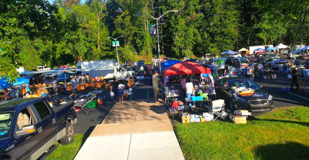 Treasure Hunters Flock to This Massive Pennsylvania Flea Market Every Sunday for Vintage Finds and Incredible Deals