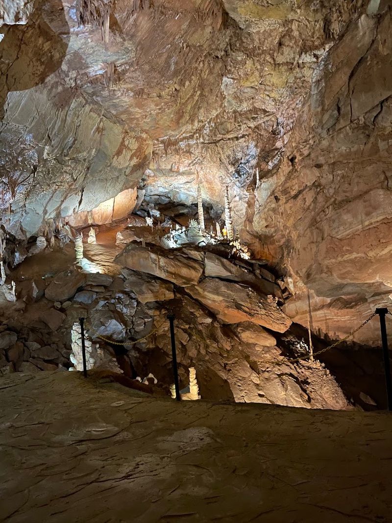 Tuckaleechee Caverns, Townsend, Tennessee Tuckaleechee Caverns, Townsend, Tennessee