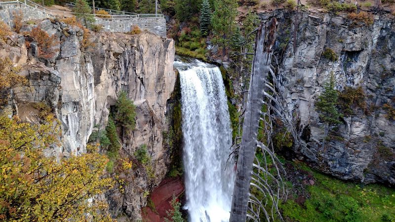 Tumalo Falls View Trail — Near Bend Tumalo Falls View Trail — Near Bend