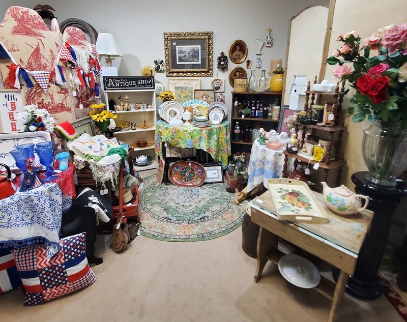 Twenty-Plus Years of Antique Tradition Twenty-Plus Years of Antique Tradition
