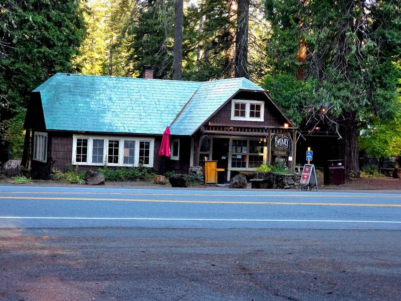 Union Creek Resort and the Surrounding Area