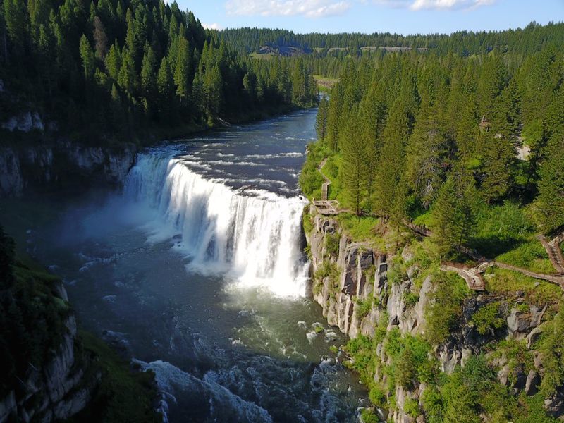 Upper Mesa Falls, Ashton, Idaho Upper Mesa Falls, Ashton, Idaho