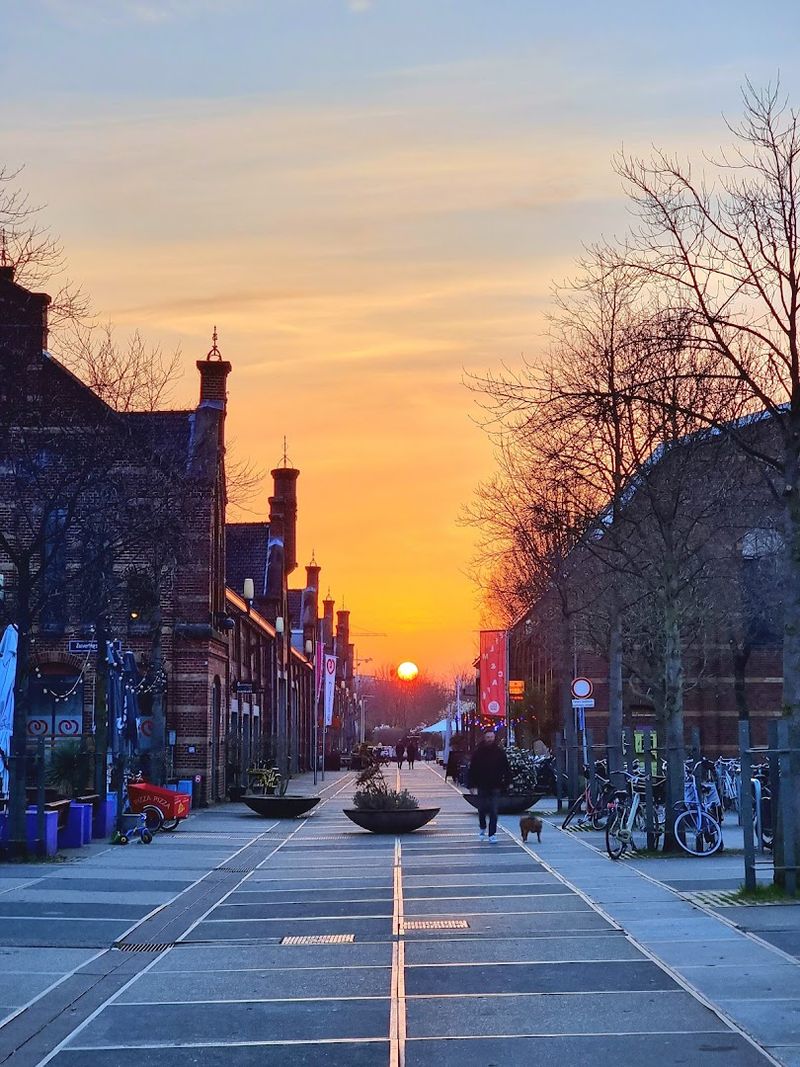 Utrecht, Netherlands (instead of Amsterdam)