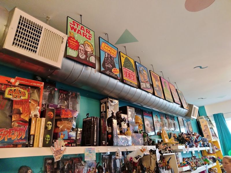 Vintage Posters, Movies, and Media Memorabilia Vintage Posters, Movies, and Media Memorabilia
