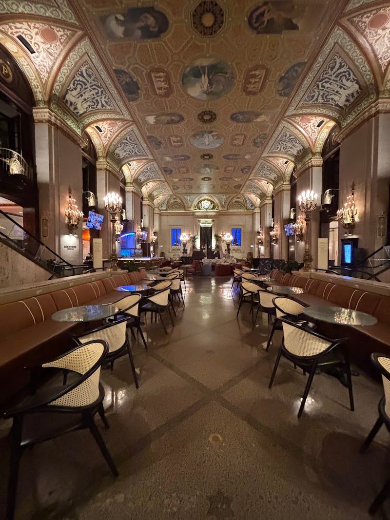 Visiting the Palmer House: Tips for Brownie Seekers