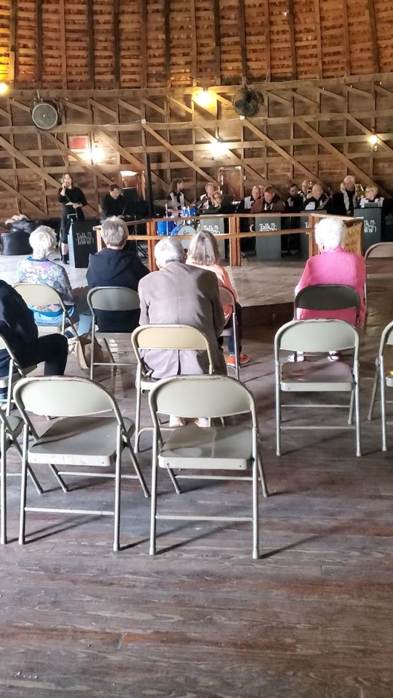 Volunteer Spirit That Keeps the Barn Alive Volunteer Spirit That Keeps the Barn Alive